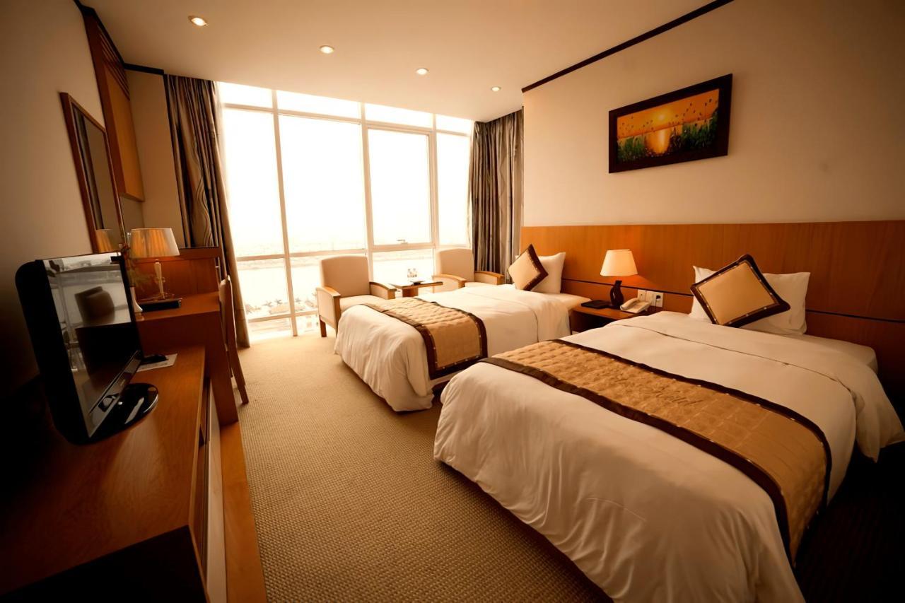 Danang Petro Hotel Exterior foto